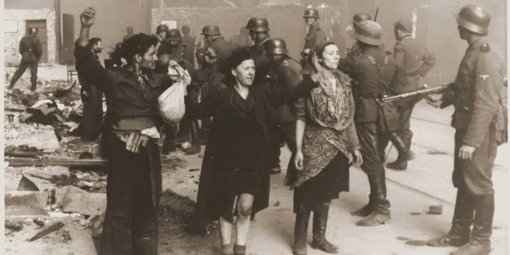 Mujeres detenidas Gueto de Varsovia