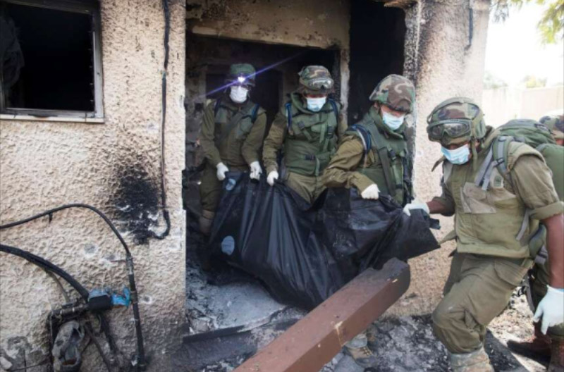 Sacando-cuerpos-Kfar-Aza-NBC-News terroristas