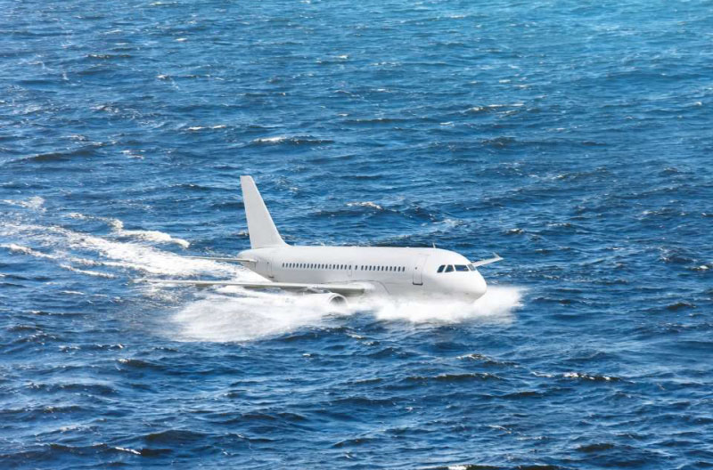 Avion-amarizando-aapsky odysight