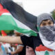 Manifestante-propalestina-zeyron.site_ genocidio