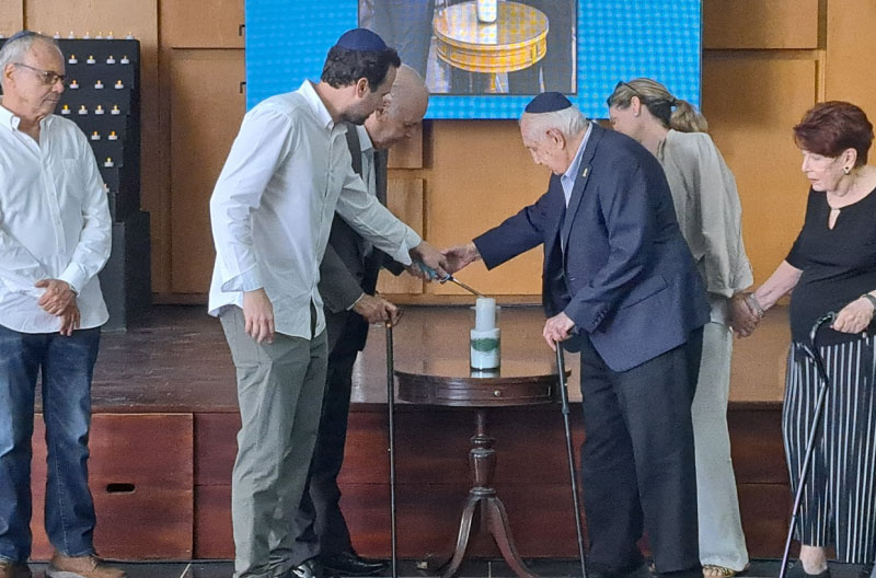 3.-Vela-Freddy-Schreiber antisemitismo