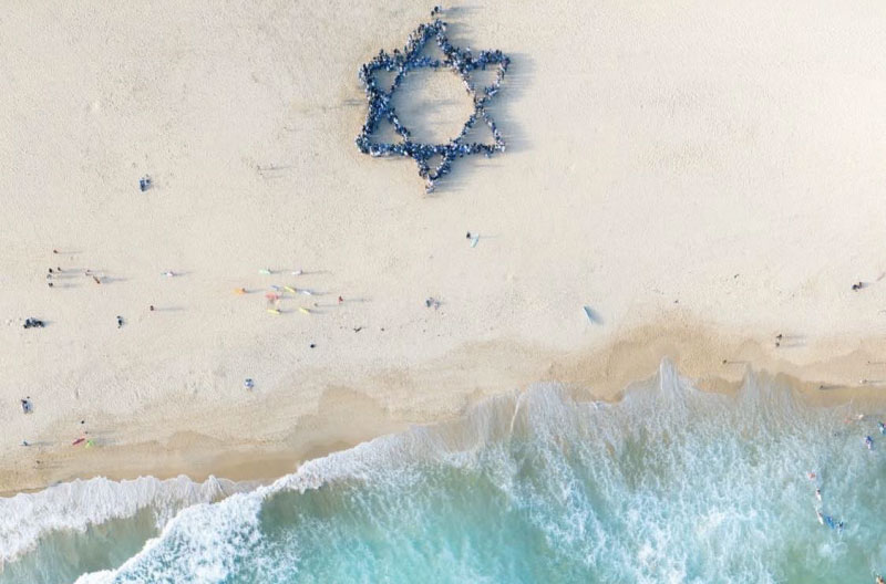 Maguen-David-en-playa encendido