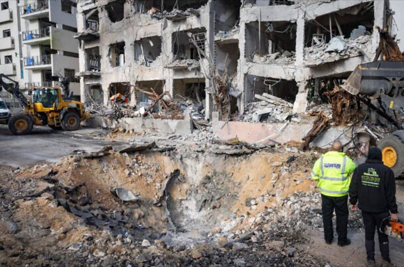 Crater-Tel-Aviv-misil-irani-Flash90 amalek