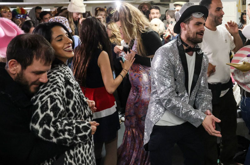 Purim-en-un-refugio-en-Israel-Reuters sociedad