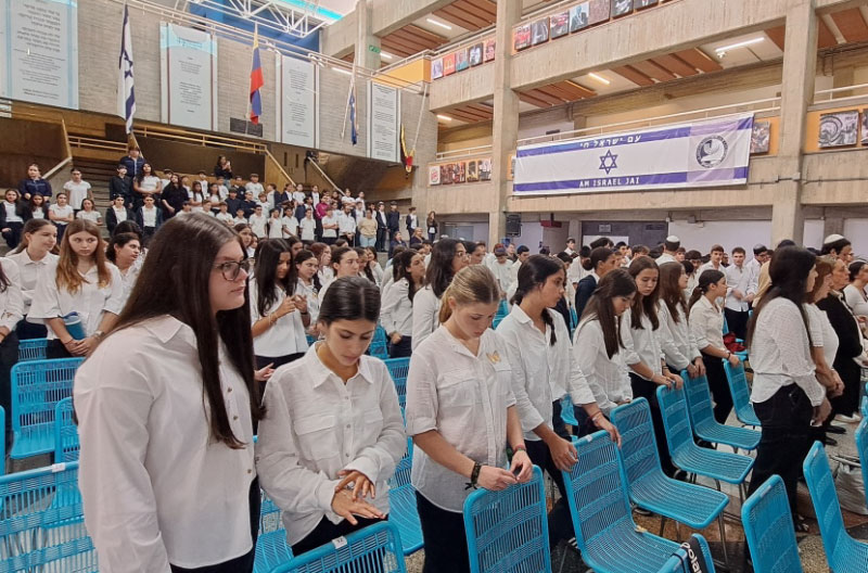 PRINCIPAL-Minuto-de-silencio memoria