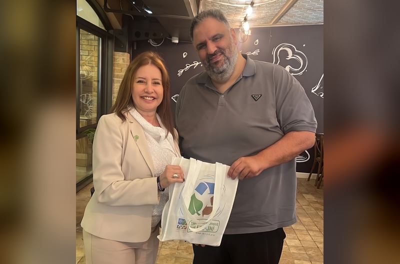 Raquel-con-Ostreinsky-arreglada kkl